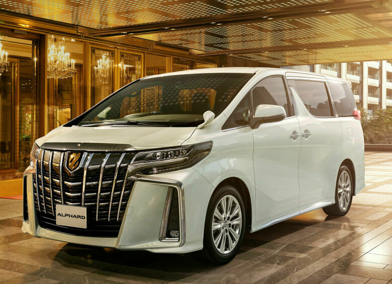 Изображение Toyota Alphard получила «золотую» комплектацию