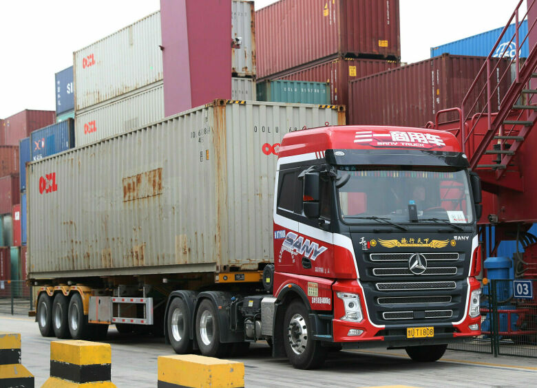 Изображение Пятый пакет санкций: в России могут полностью остановиться грузовые перевозки