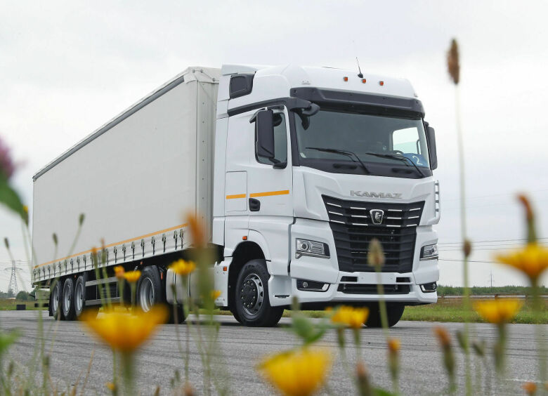 Изображение С кабинами от Mercedes-Benz: КамАЗ продолжит выпускать «санкционные» грузовики