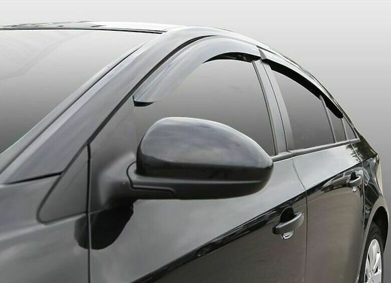 Изображение Почему категорически нельзя ставить дефлекторы на окна автомобиля