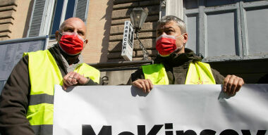 Американские идеологи платных парковок в Москве решили сбежать из России