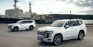 В Россию наладят поставки Toyota Land Cruiser 300 из Китая