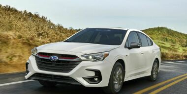 Subaru Legacy после обновления получил зигзагообразные фары