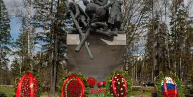 На трассе М1 «Беларусь» почтили память войнов-дорожников