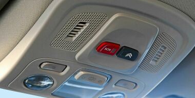 Автозаводам разрешили и дальше выпускать машины без ЭРА-ГЛОНАСС