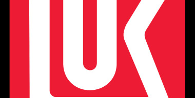 «Лукойл» выкупает сеть российских автозаправок Shell