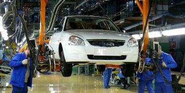 АВТОВАЗ снова останавливает конвейеры