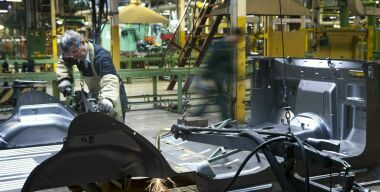 Назван простой способ заставить американцев покупать LADA, KAMAZ и UAZ