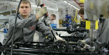 Руководство марки УАЗ останавливает автозавод. Временно