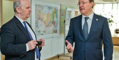 Что президент АВТОВАЗа делает в России в разгар антироссийских санкций