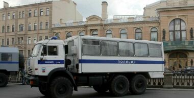 Московских уголовников будут возить в автозаках премиум-класса