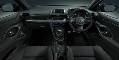 Россияне бросились массово скупать праворульных «японок»