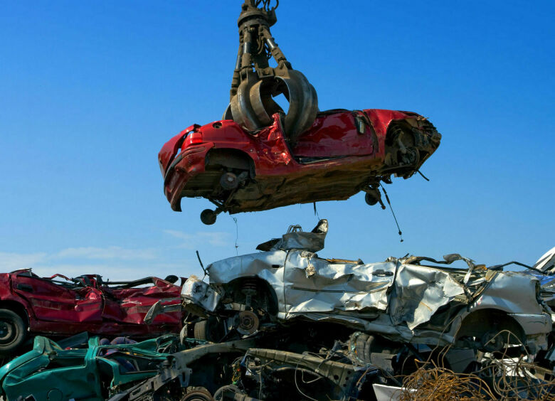 Изображение Скидка за автохлам: в России возобновят программу утилизации старых машин
