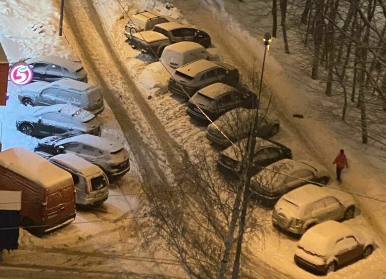 Изображение Почему парковки во дворах могут стать платными, и как этого избежать