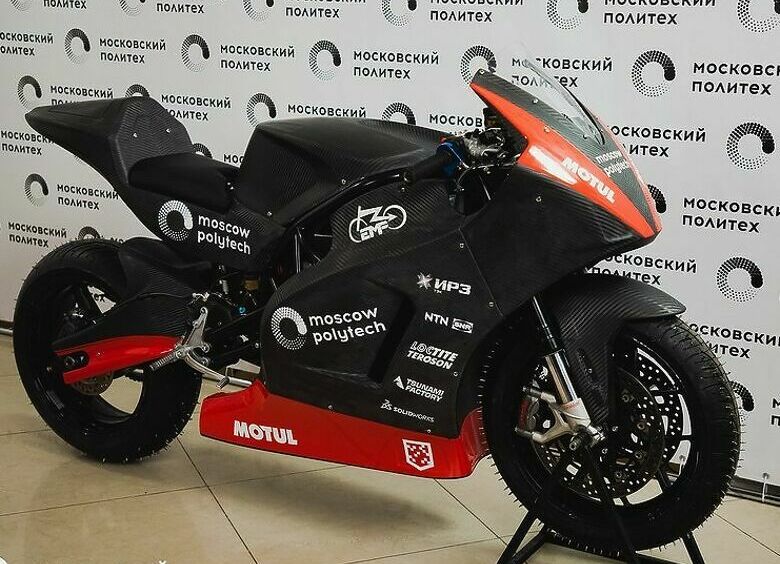 Изображение Представлен новейший русский мотоцикл MIG R2, способный ездить даже по льду