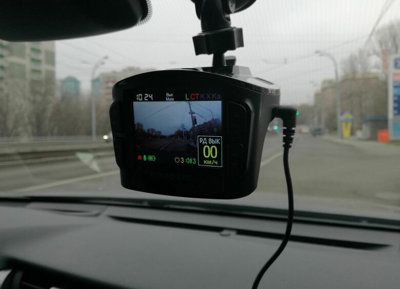 Изображение Почему на Украине запретили автомобильные видеорегистраторы