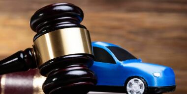 Как отсудить деньги за навязанные автодилером «допы»