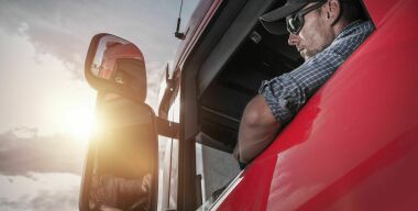 Почему российские и белорусские дальнобойщики останутся без работы