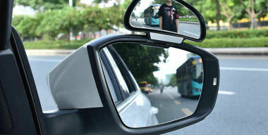 Почему на самом деле автомобильные зеркала по-разному приближают обьекты