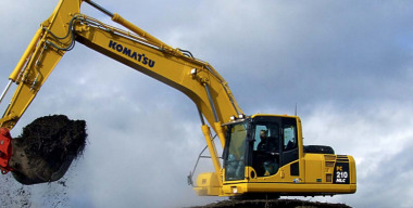 Hitachi и Komatsu «заморозили» поставки строительной и спецтехники в Россию