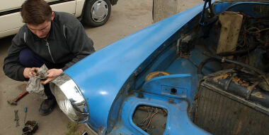 Какие автозапчасти следует поменять в машине, пока их еще можно купить