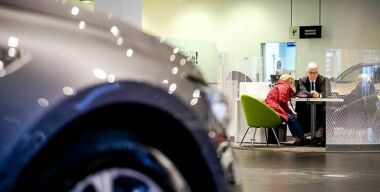 Из-за украинского кризиса число автомобильных дилеров сильно сократится