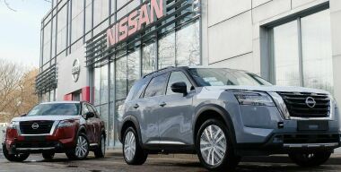 В России начались «живые» продажи нового Nissan Pathfinder