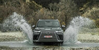 Король пафоса: в России стартовали продажи новейшего Lexus LX