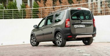 Для миллионеров: за месяц LADA Largus подорожал на 400 000 рублей