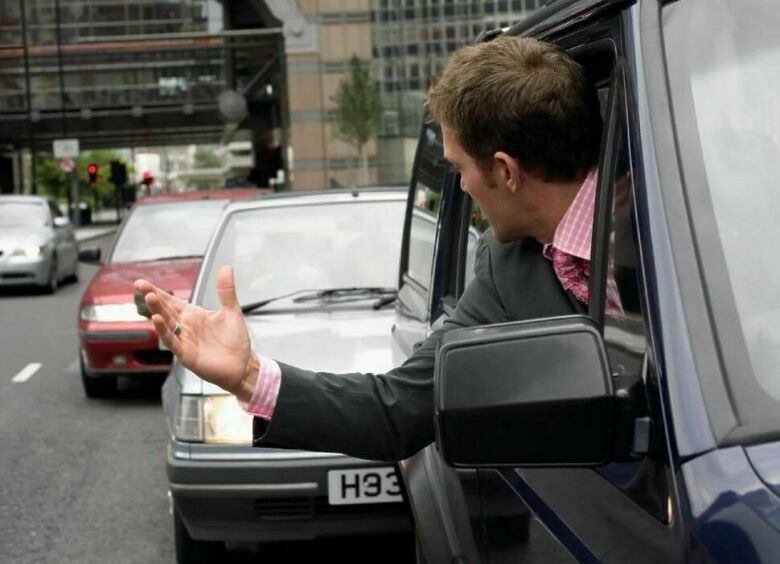Изображение Кнутом и пряником: 3 совета, как общаться с неадекватным водителем