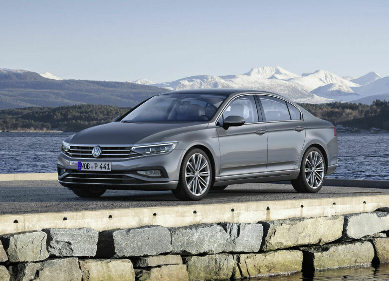 Изображение Volkswagen продолжит выпуск седанов Passat специально для России