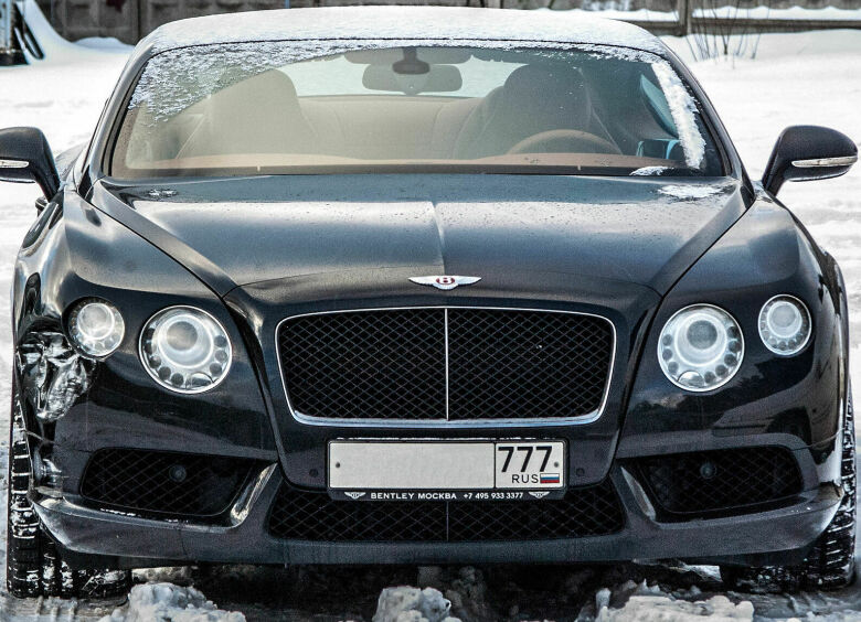 Изображение Bentley против грузовика: мошенники придумали новую схему «развода» водителей