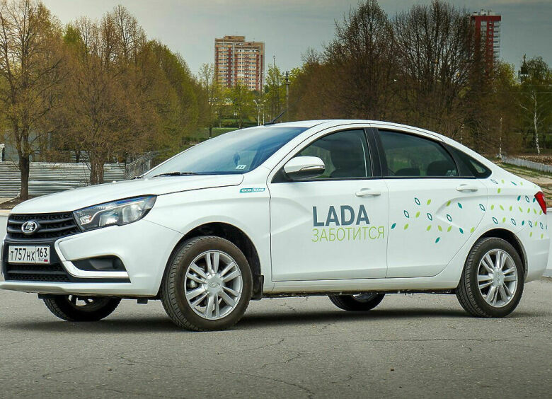 Изображение Покупатели LADA Vesta «подсели» на газ