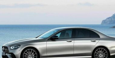 ТОП-5 самых популярных в России премиальных седанов