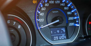 Можно ли наказать автосалон, если купил машину со скрученным пробегом