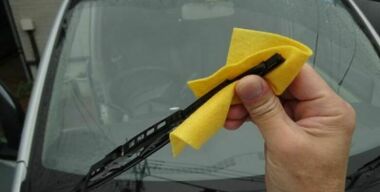 Для чего нужно обязательно смазывать трапецию щеток стеклоочистителей