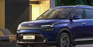 Kia выпустила новое поколение недорогого компактвэна Carens