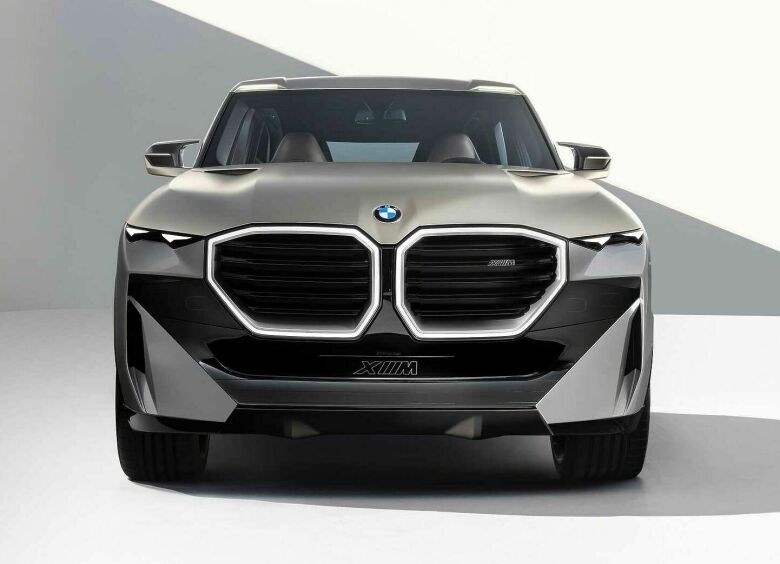 Изображение Компания BMW официально представила кроссовер Concept XM