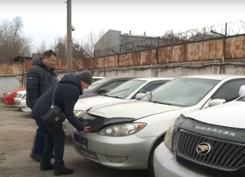 Изображение Жителю Новосибирска вернули Toyota Camry, угнанную 15 лет назад