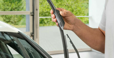 Bosch придумал, как эффективно очищать лобовое стекло на высокой скорости