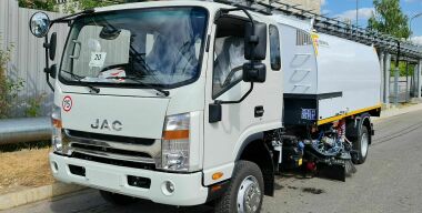 Наперекор КамАЗу: JAC начал торговать в России новыми «девятитонниками»