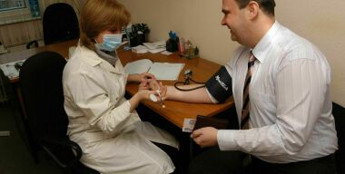 Минэкономики раскритиковало план ГИБДД автоматически лишать водителей «прав» из-за болезни