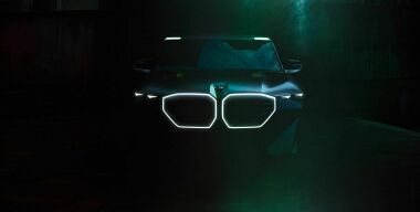BMW намекнула, каким будет абсолютно новый кроссовер XM