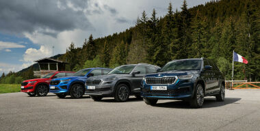 Какие автомобили «народных» марок теперь считаются «роскошью»