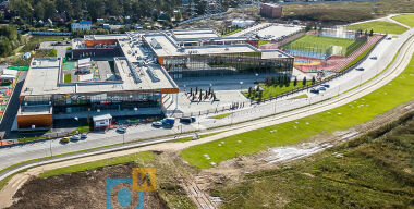 Зачем власти Подмосковья оборудуют деревенские дороги биотуалетами, видеокамерами и шлагбаумами