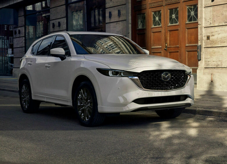 Изображение Mazda CX-5 обновилась, а CX-30 ушла из России, но временно