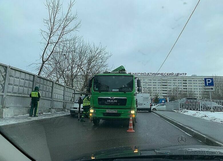 Изображение Какие премиальные автомобили и за что эвакуируют чаще всего