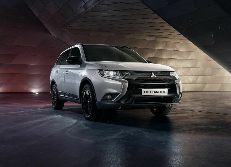 Изображение Mitsubishi по просьбам россиян вернула в Россию Outlander Black Edition