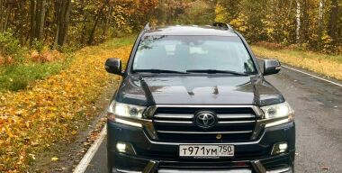 Россияне рассказали, внедорожниками какой марки они мечтают владеть