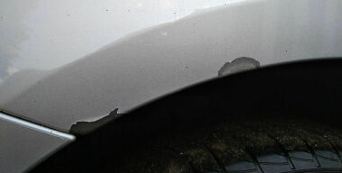 Почему не стоит перекрашивать всю деталь кузова из-за обыкновенного скола